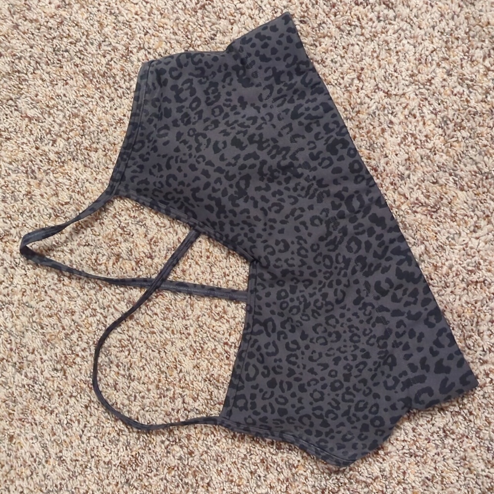 Gap Fit Gray Leopard Sports Bra